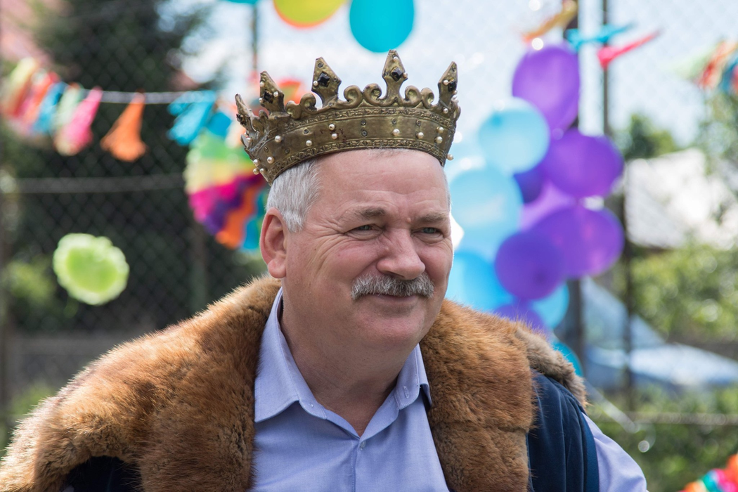 Actorul principal din "Mangalița", Teodor Corban, a avut și un rol episodic în "Las Fierbinți"