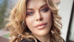 Loredana Groza, complet transformată. Are aproape 50 de ani, dar le dă clasă puștoaicelor!