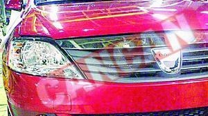 Imagini-spion cu Dacia Logan cosmetizata