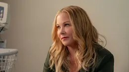 Christina Applegate a fost externată după aproape patru luni de spitalizare. Cum se simte actrița acum