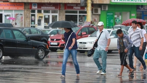 Vești proaste de la meteorologi: se întorc ploile şi vijeliile! Care sunt zonele afectate de avertizarea meteo