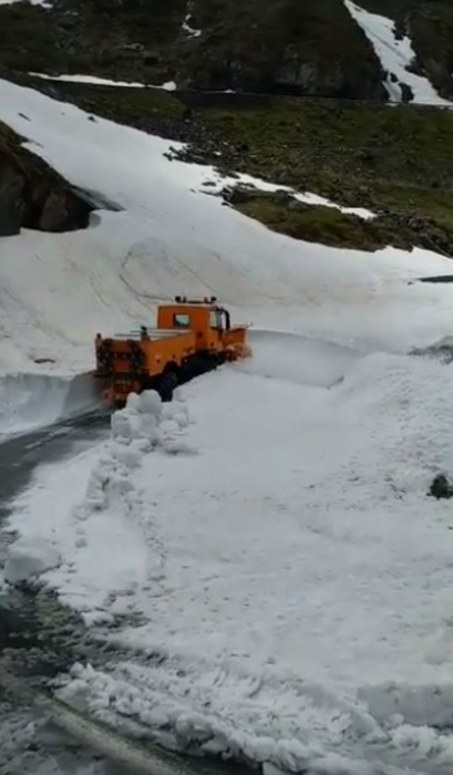 Zăpadă de 6 metri în România, la finalul lunii mai | VIDEO