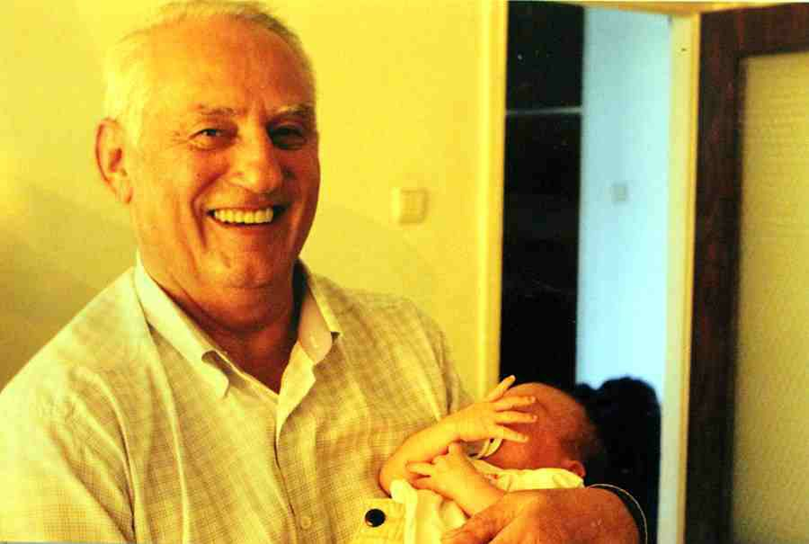 Dana Rogoz, scrisoare ruptă din suflet pentru tatăl mort: „E în amintiri, în poze, în poveștile mele”