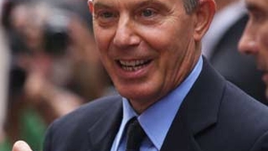 Tony Blair isi publica memoriile
