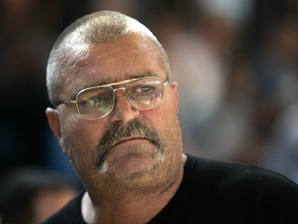 În prezent, nea Petre se ocupă de "Fundaţia Marian Cozma"