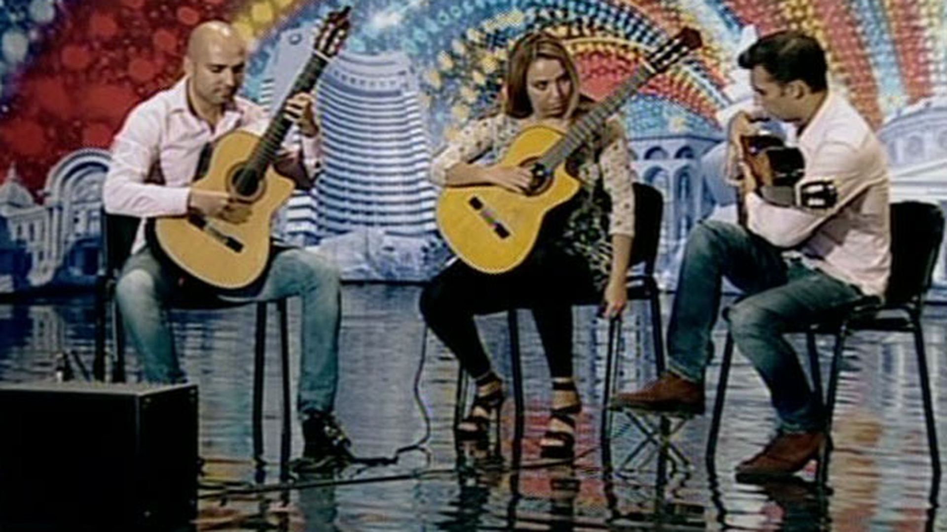 Trio Zamfirescu ar canta cu Parazitii! Vezi cui i-ar face o serenada finalistii de la "Romanii au talent"!