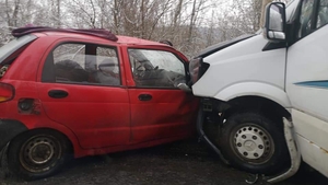 Accident cu două persoane decedate în Sibiu, după ce un autoturism s-a ciocnit cu un microbuz