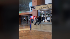 Bogdan de la Ploiești, glume și provocări într-un mall din Capitală. Reacția fanilor l-a lăsat fără replică