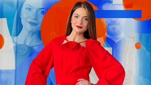 S-a combinat cu un preot! Sora lui Theo Rose iubește cu foc: i-a dedicat chiar o piesă... Motivul uluitor pentru care se feresc!