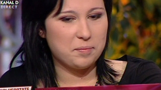 VIDEO Cea care o acuza pe Carmen Serban ca ar fi facut sex cu ea vrea sa repete testul cu detectorul de minciuni! Afla de ce crede ca poligraful a gresit!