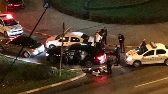 Panică la Ploieşti! Poliţia a fost alertată după ce un tânăr cu turban pe cap a scos pistolul şi a început să tragă
