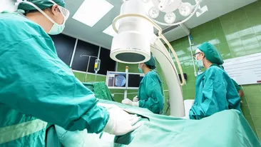 Monica, o altă mamă care a născut la clinica unde Madălina a adus pe lume un copil și apoi a murit, a fost la un pas de tragedie: ”Eram în stare de șoc”