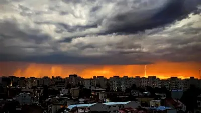Meteorologii ACCUWEATHER anunță vreme extremă în România. Ce se întâmplă în București, începând de vineri