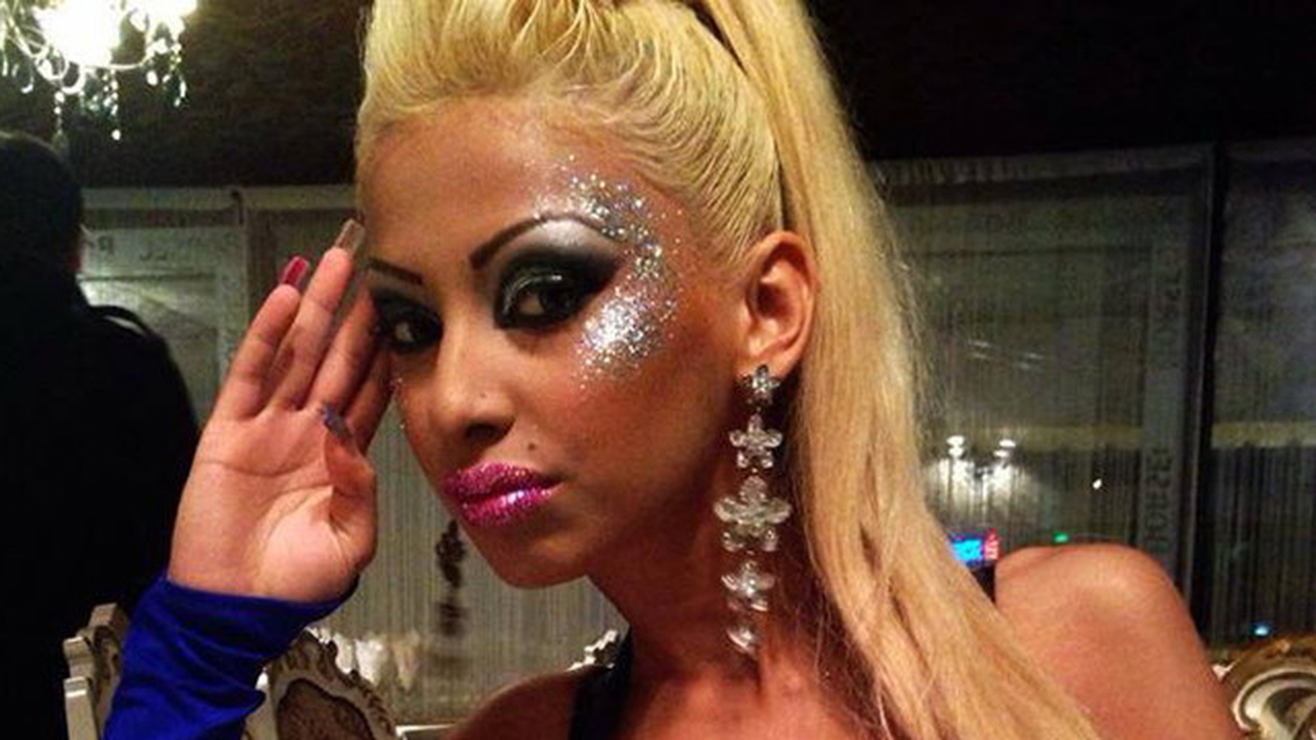 Tunning extrem al Miss Pirandei! Cum poate sa arate acum cea mai porno dansatoare de manele dupa ce si-a pus silicoane!