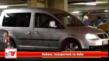 Bahmu, transportata cu duba