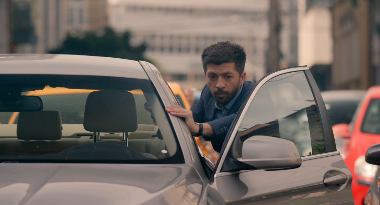 CANCAN.RO vă prezintă, în premieră, imagini din filmul "Nuntă pe bani", al lui Mircea Bravo, ce se va lansa în data de 10 octombrie la cinema (Sursa Foto: Bravo Films)