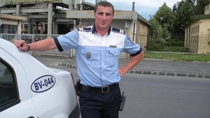 Ce masina conduce Marian Godina, cel mai amuzant politist din Romania: "Va scadea si numarul mesajelor de la gagici"