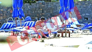 Cosmin Contra se delecteaza cu Nora Roberts in Creta