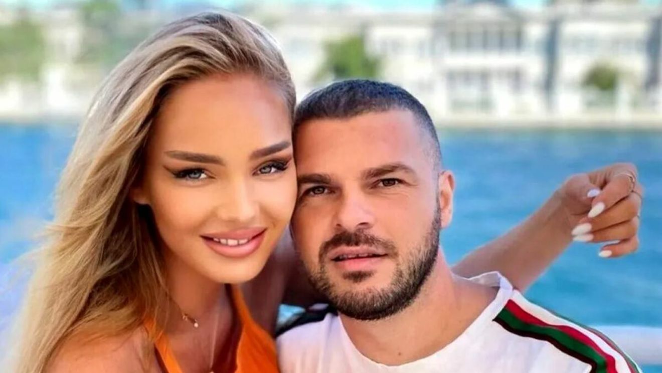 Mesajul halucinant primit de Maria Constantin de la o femeie, la scurt timp după ce s-a căsătorit cu Robert Stoica: ”Sper să nu profite de tine”