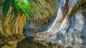 Cheile Băniței: Ghid complet pentru vizitare, obiective turistice și atracții