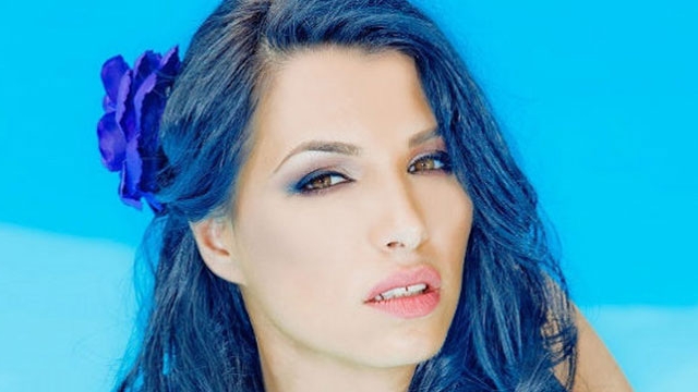 Cea mai nereusita fotografie a ei! Sorana ex-Asia a zambit larg, insa dantura nu a avantajat-o deloc! Sigur nu-ti va placea asa