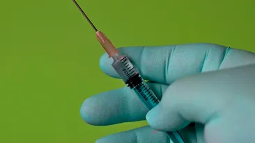 O nouă tranșă de aproape un milion de doze de vaccin va ajunge în România