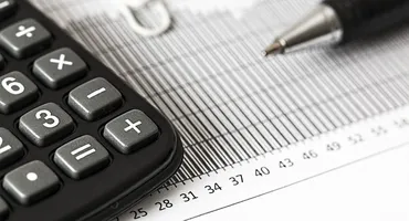 Cu cât se măresc taxele din București în 2025. Care este motivul principal