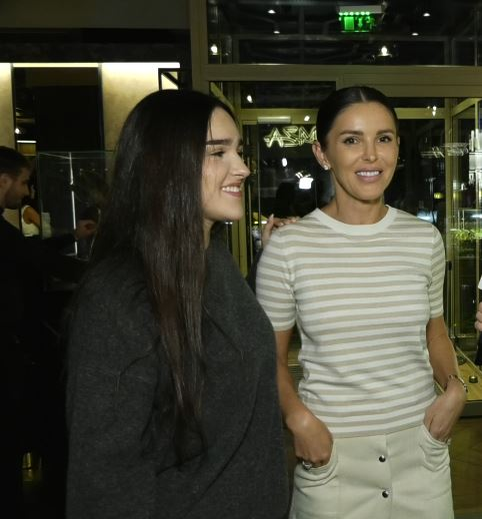 Denisa Nechifor și fiica ei au venit împreună la un eveniment monden