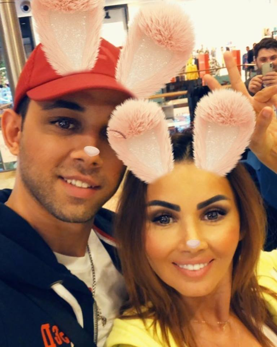 Oana Zăvoranu a împlinit astăzi 45 de ani! Ce cadou a primit de la soțul ei
