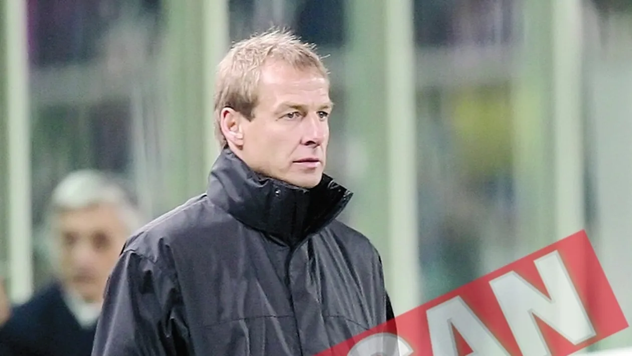 A dat fotbalul pe televizor