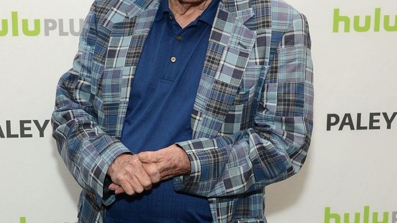 Blestemul “Beverly Hills”. Un alt actor din îndrăgitul serial a murit. Este al treilea star, în ultimele două săptămâni