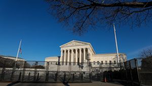Amenințare cu bombă la Washington, în ziua învestirii lui Joe Biden. Curtea Supremă a fost verificată de geniști