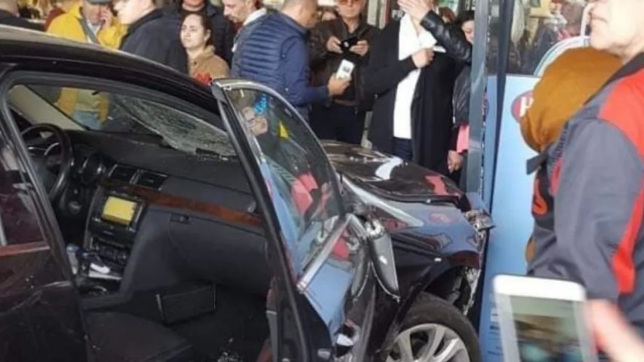 ”Teroristul” de la mall care a făcut 13 victime primește lovitura de grație!