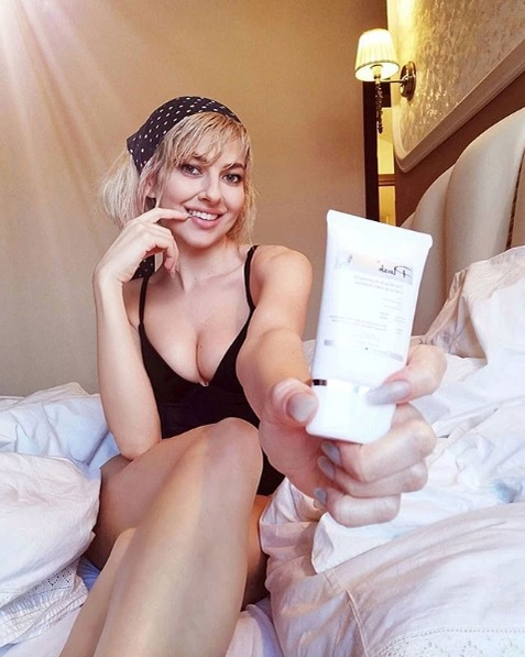 Lidia Buble, pictorial cu zonele intime la vedere! Imaginea scăpată pe Internet i-a înnebunit pe bărbaţi