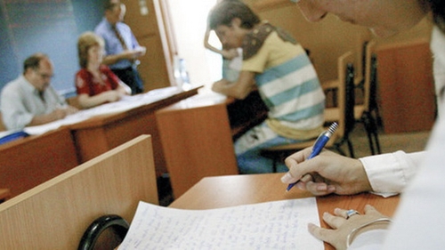 BAC 2014 - Nu te-ai inscris inca la BAC? Afla cat timp mai ai la dispozitie s-o faci si calendarul complet al examenelor!