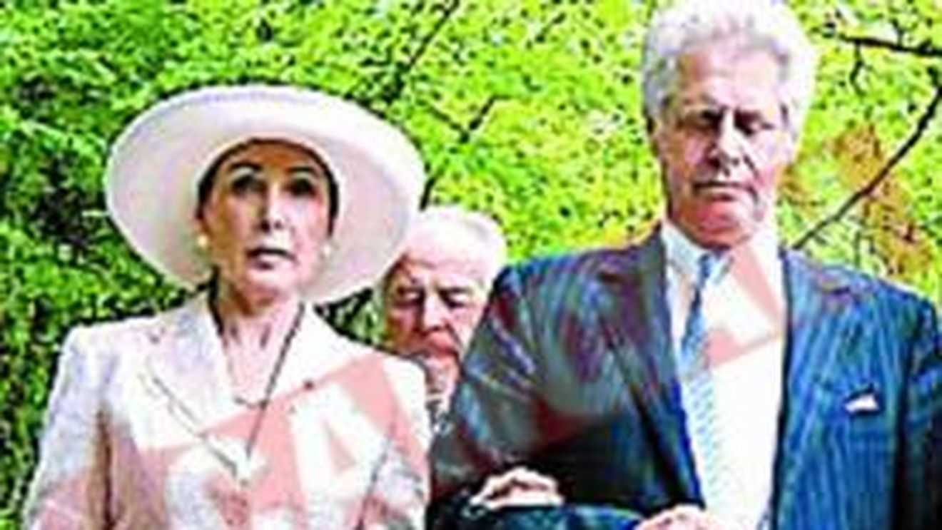 Elena Udrea, "curtata" de Habsburgi