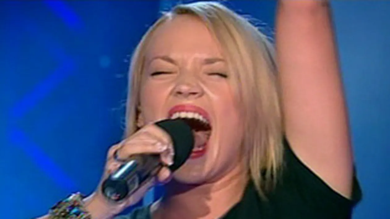 Flirt in direct la Vocea Romaniei: Pe Horia l-as lua de sot maine, la Smiley nu ma bag, pe Moga as vrea sa-l cunosc