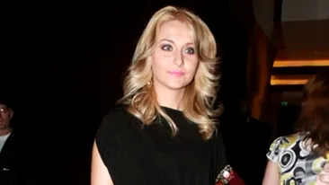 Alina Sorescu: Imi doresc trei copii alaturi de viitorul meu sot