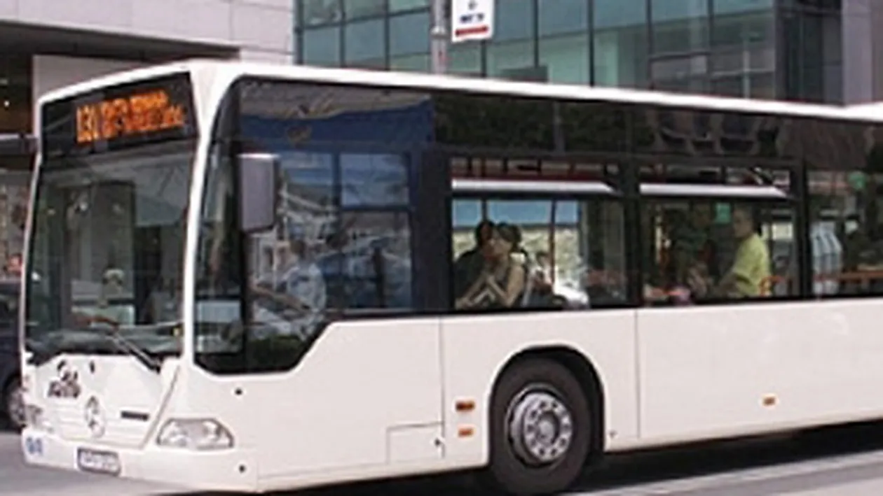 Sindicalistii RATB spun ca salariile nesimtite sunt prime de vacanta