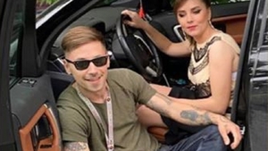 Legătura neştiută dintre Vulpiţa şi fostul iubit al Andreei Antonescu. Au fost fotografiaţi în maşină, zâmbind