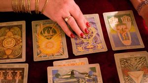 Vedeta din România care susține că mama ei i-a făcut FARMECE: „Să mă vadă la pământ și să fiu nefericită toată viața”