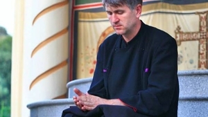 Cristian Pomohaci a fost bătut! Controversatul preot a povestit totul cu durere în suflet