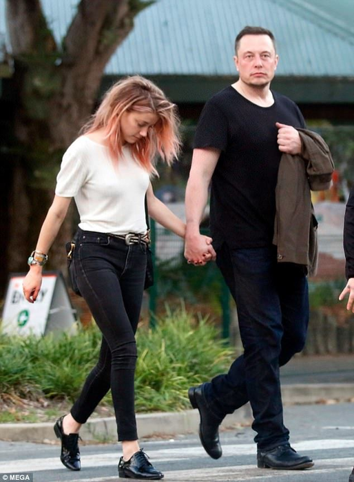 Fosta soţie a lui JOHNNY DEPP şi magnatul ELON MUSK formează cel mai nou cuplu de la Hollywood!