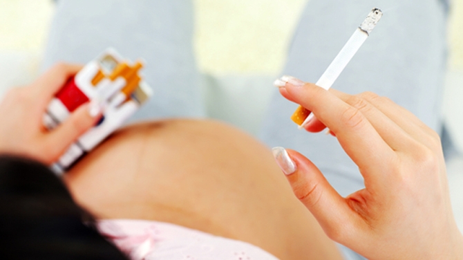 Fertilitatea unui barbat depinde de stilul de viata al mamei, inca de cand este in pantece!