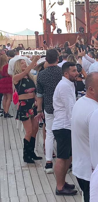 Tania Budi s-a distrat în Loft mai ceva ca în adolescență! A făcut show pe ringul de dans