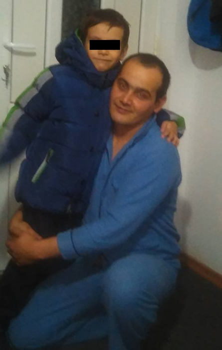 Fiul Andreei Țurlea și tatăl acestuia. Sursa foto: Facebook