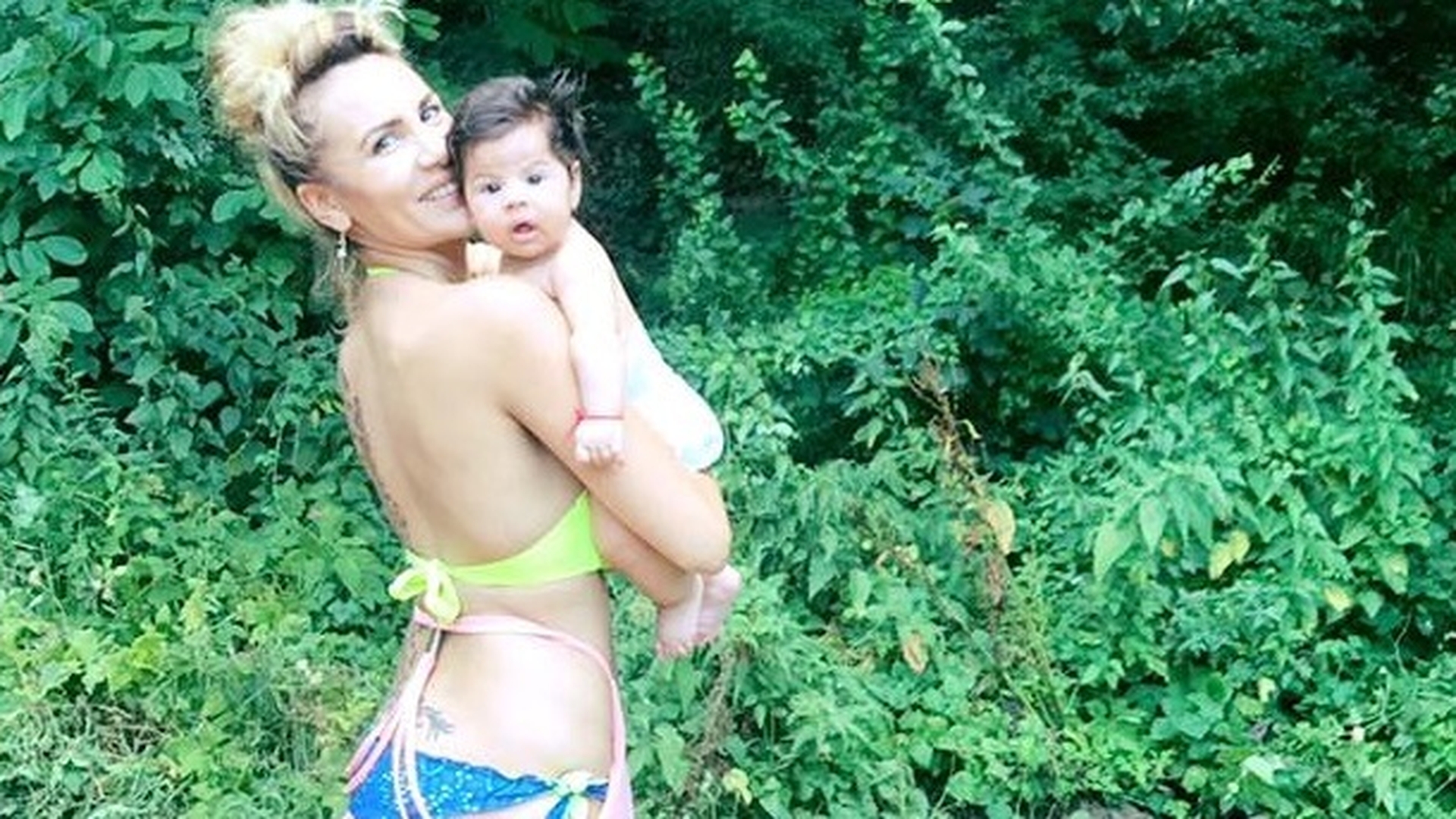 Bianca Roman, prima imagine cu bărbatul alături de care şi-a refăcut viaţa! A făcut copilul cu unul, şi se iubeşte cu altul!