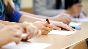 Acestea sunt singurele lucruri cu care elevii au voie să intre la examenele de la Bacalaureat 2020