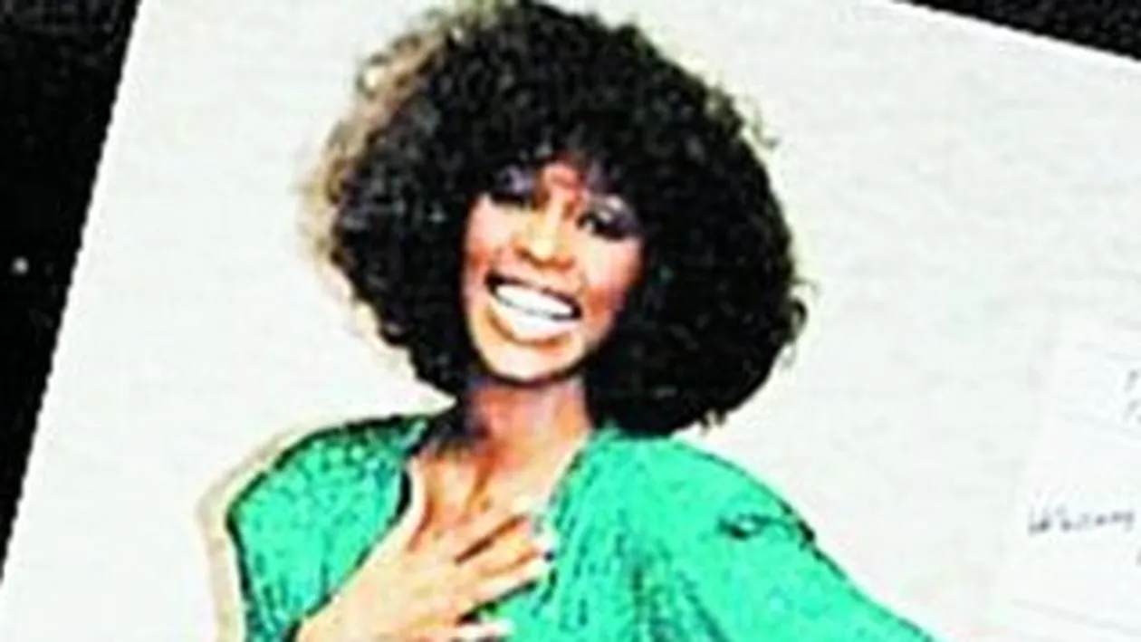 La patru luni dupa moartea artistei, Bobby Brown si-a pus pirostriile. Fostul sot al lui Whitney s-a insurat in Honolulu