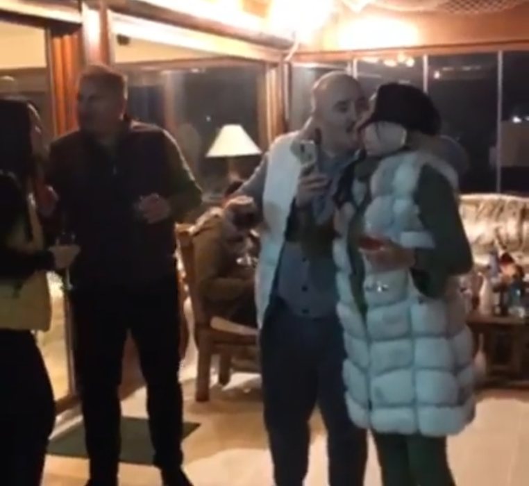 Nuțu Cămătaru și Claudia ”Brazilianca", șpriț corect pe ritmuri de manele